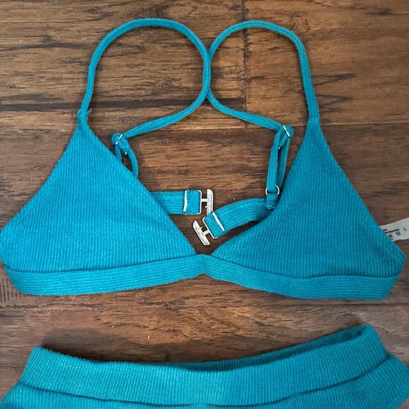 Triangle bikini - Picture 5 of 7